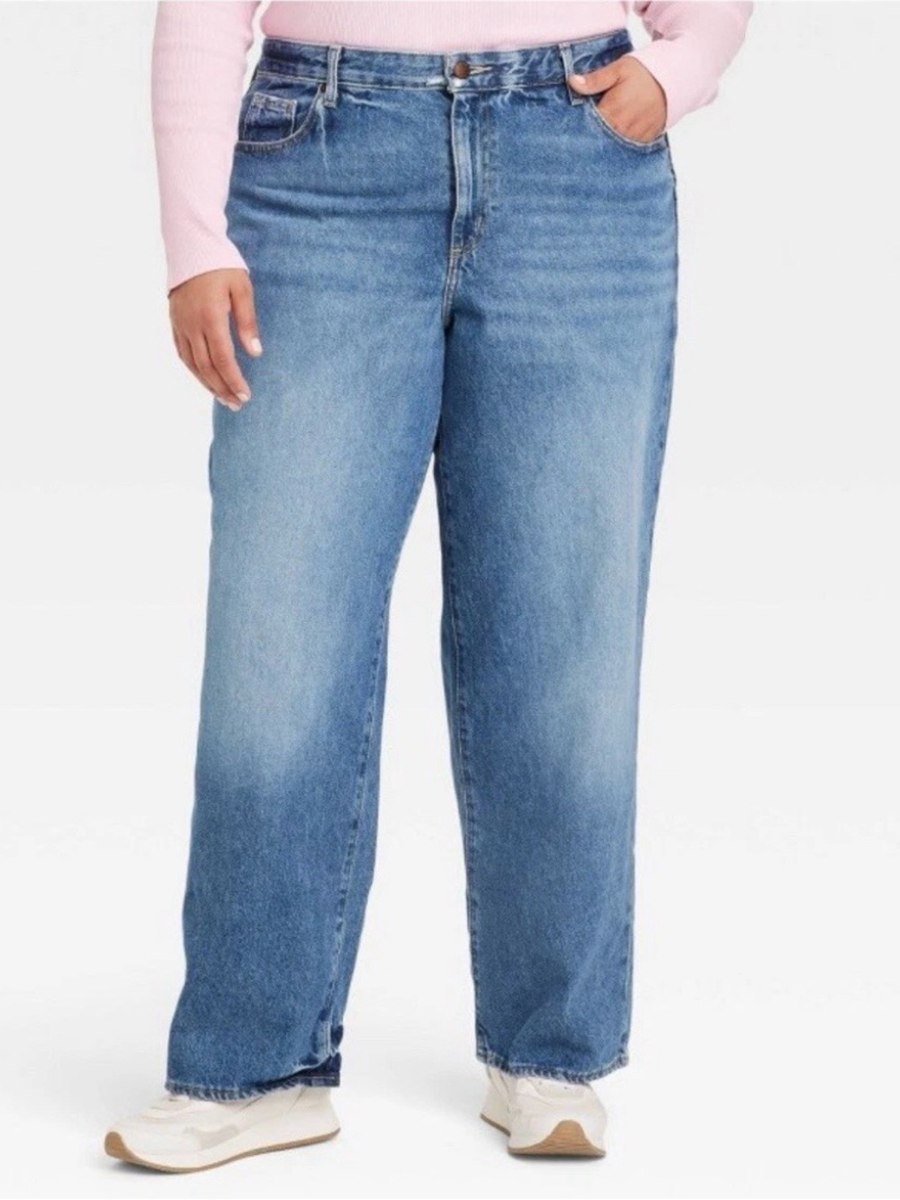 Universal Thread Light Wash Boyfriend Jeans - Blue Denim